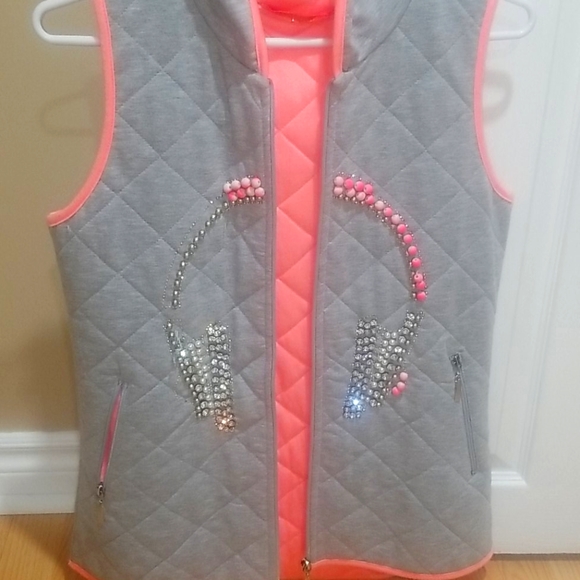 Women Vest - Picture 1 of 2